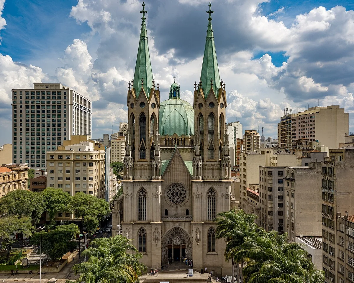 Catedral da Sé de São Paulo com suas torres góticas